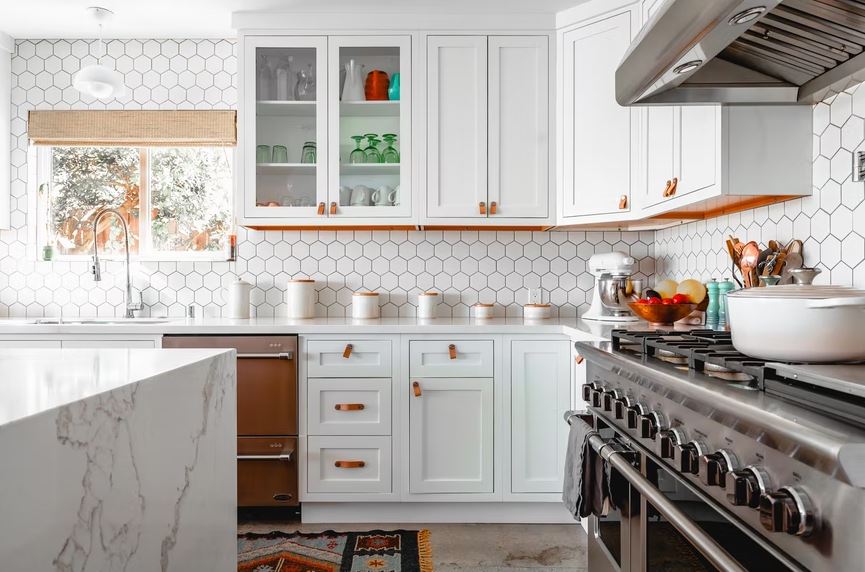 Unique knobs and drawer pulls for kitchen cabinets